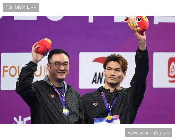 徐嘉余再创佳绩！100米仰泳强势夺冠展现王者风范